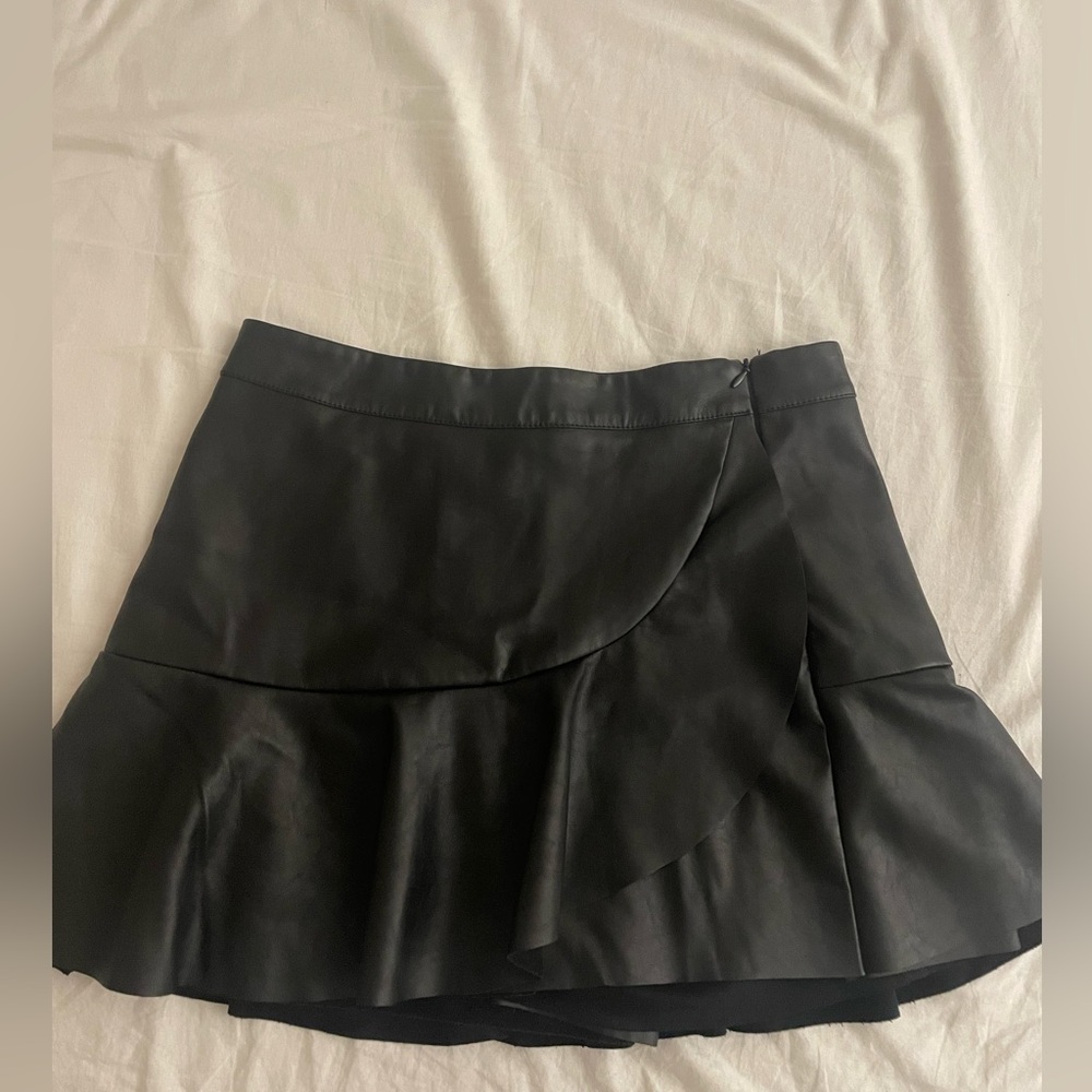 Black mini skirt